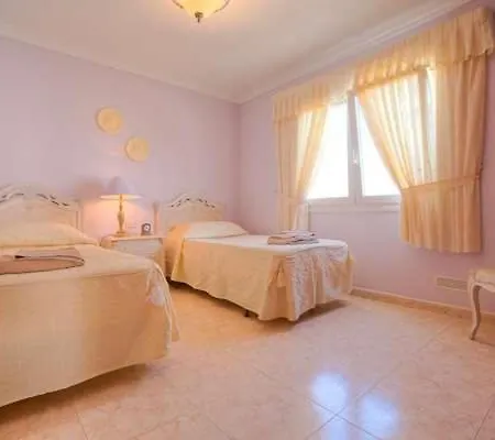 Apartment Puerto Del Carmen Sleeps 7 Pool Wifi *