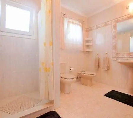 Puerto Del Carmen Sleeps 7 Pool Wifi Apartment Puerto del Carmen (Lanzarote)