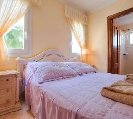 Apartment Puerto Del Carmen Sleeps 7 Pool Wifi