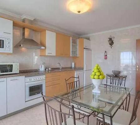 Apartment Puerto Del Carmen Sleeps 7 Pool Wifi